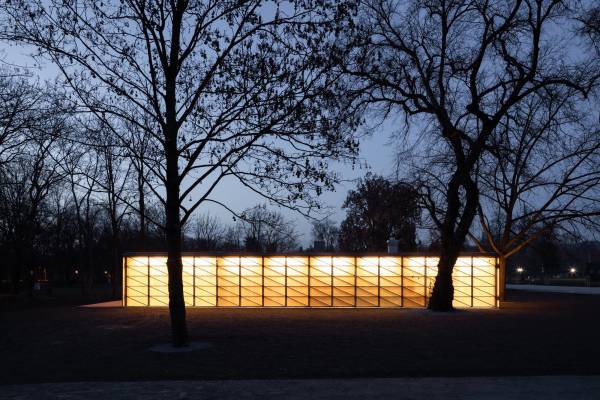 Sommerpavillon in Prag von Papundekl Architects
