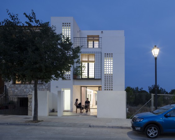 Wohnhaus von CRUX Arquitectos bei Valencia