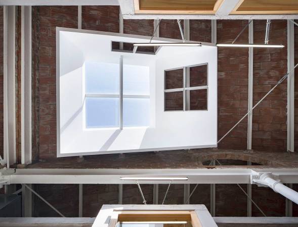 Gesundheitszentrum bei Barcelona von MIAS Architects