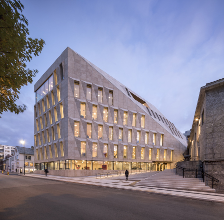 Rathauserweiterung von Atelier Lorentzen Langkilde in Norwegen