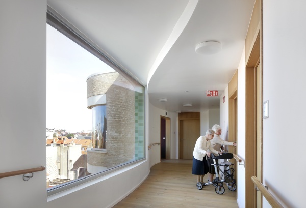 Flur hinter der Straenfassade im 4.OG