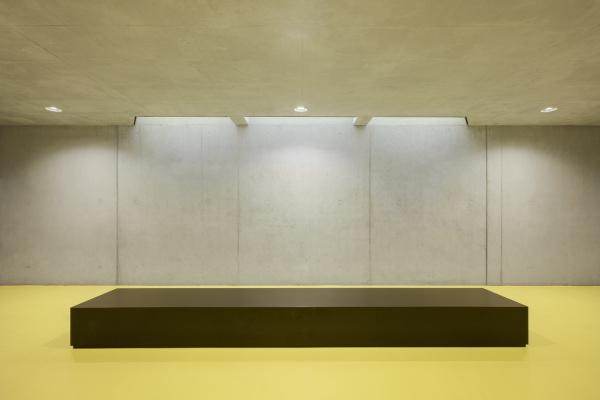 Mehrzweckhalle von Sprenger Architekten