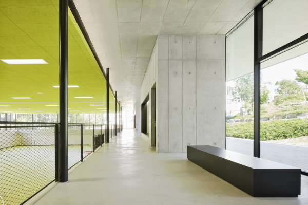 Mehrzweckhalle von Sprenger Architekten