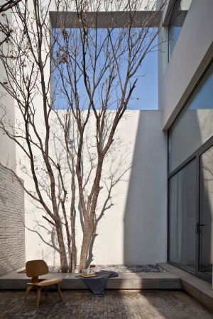 Zweigenerationenhaus in Peking von chaoffice