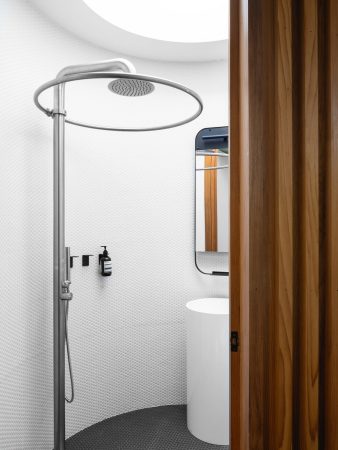 Pool-Pavillon in Quebec von Maurice Martel