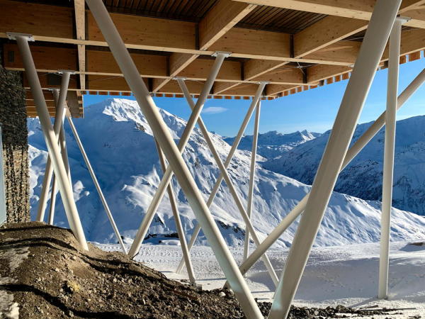 Bergrestaurant in Andermatt von Studio Seilern Architects