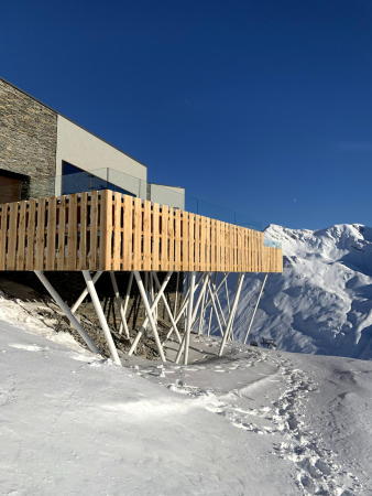 Bergrestaurant in Andermatt von Studio Seilern Architects