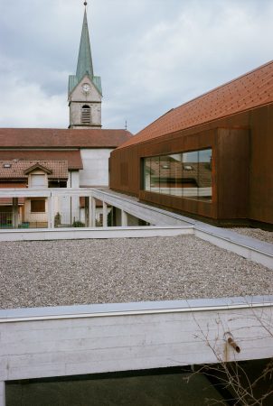 Schulerweiterung in Lugrin von Ateliers O-S Architectes