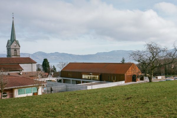 Schulerweiterung in Lugrin von Ateliers O-S Architectes