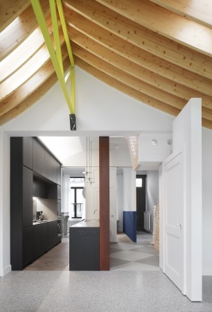 Blick vom Gartenzimmer durchs Erdgeschoss bis zur Eingangstr.