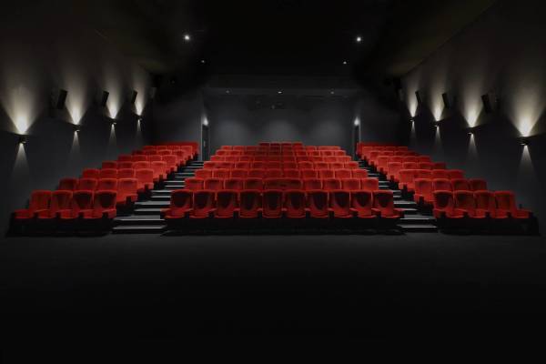 Kinoensemble in Riom von Tracks