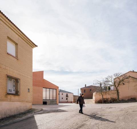 Gemeindehaus von BIZNA estudio in Soria