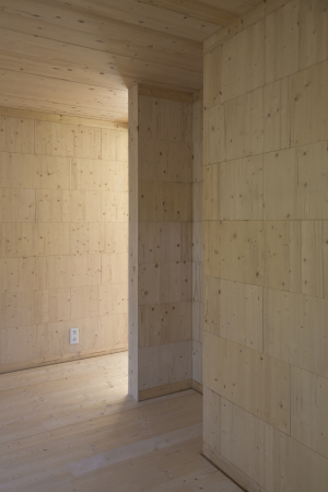 Holzhaus bei Berlin von Zeller & Moye