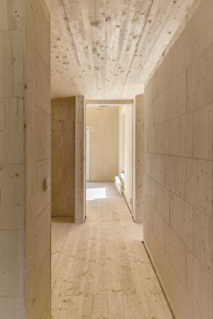 Holzhaus bei Berlin von Zeller & Moye