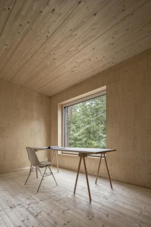 Holzhaus bei Berlin von Zeller & Moye