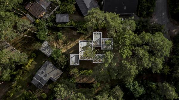 Holzhaus bei Berlin von Zeller & Moye