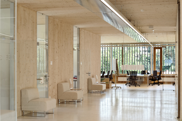 Cluster-Schulzentrum von Dietmar Feichtinger Architectes in Gloggnitz