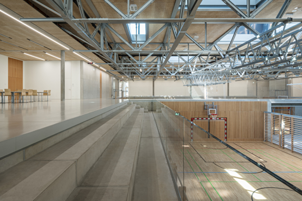 Cluster-Schulzentrum von Dietmar Feichtinger Architectes in Gloggnitz