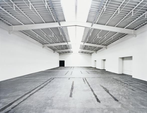 Candida Hfer, Rieck-Hallen, 2004