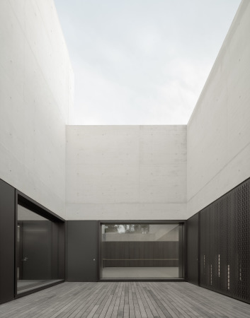 Jedes Segment verf�gt �ber einen kleinen Innenhof.