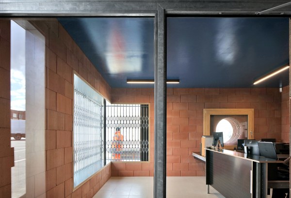 Antwerpen-Luchtbal: Empfangstresen