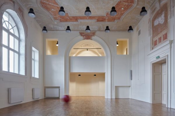 Auditorium von Qarta Architektura in Tschechien