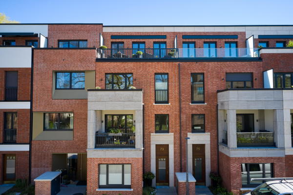 1. Preis Neubau: 22 Stadthuser in Hamburg-Uhlenhorst, Mudlaff & Otte, Studio Witt, MoRe-Architekten (alle Hamburg)