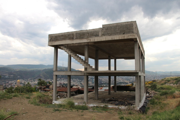 Unvollendetes Projekt in Tbilisi 2020