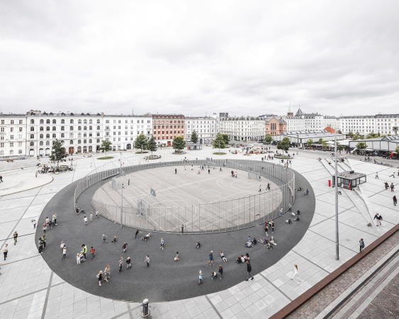 Aktiver Platz: Israels Plads in Kopenhagen von COBE mit Sweco Architects, Niras, Morten Strde, 2014