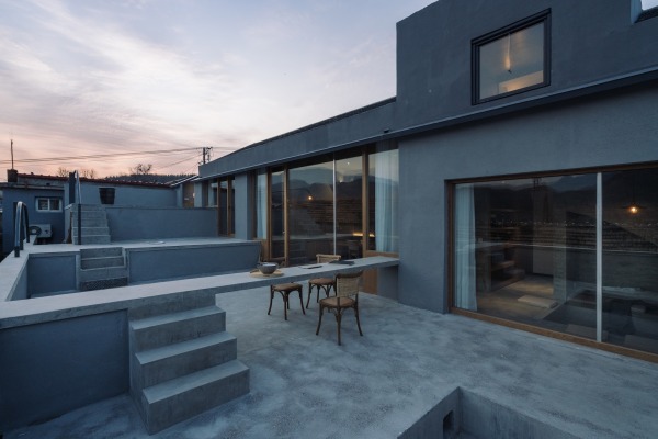 Blick nach Westen �ber die Terrasse