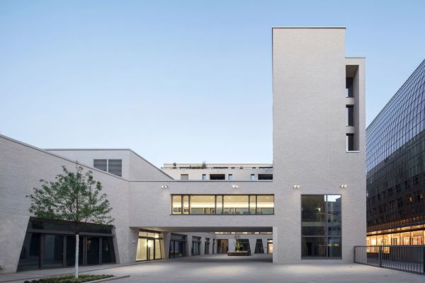 Neubaukomplex von trint + kreuder d.n.a