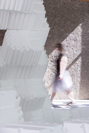 Der Schaumpavillion entstand im Rahmen eines Forschungsprojekts am Lehrstuhl fr Baukonstruktion, Bautechnologie und Entwerfen der Universitt Stuttgart.