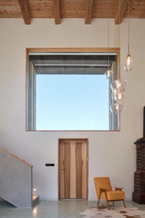 Verwandlung eines Hauses in Tschechien von ORA