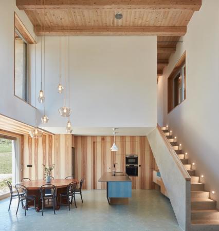 Verwandlung eines Hauses in Tschechien von ORA