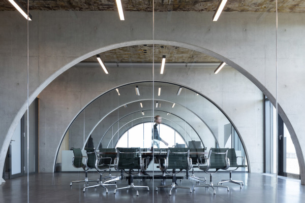 Weingut in S�dm�hren von Chybik + Kristof