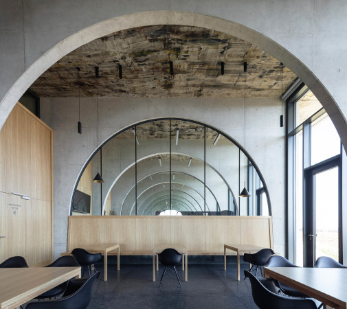 Weingut in S�dm�hren von Chybik + Kristof