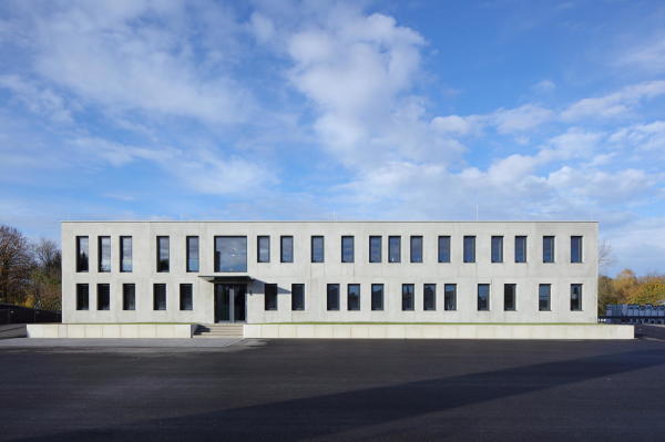 Baubetriebshof in Neu-Ulm von Hochstrasser Architekten