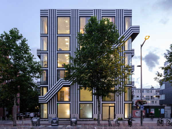 Brobau in Amsterdam von Thonik und MMX