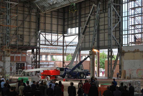 Whrend des Rckbaus der Sttzen.