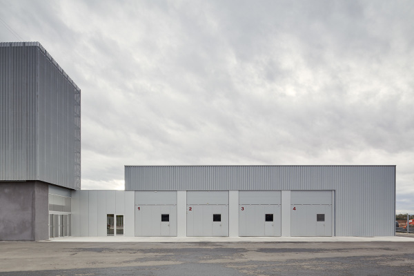 Feuerwache bei Saragossa von IDOM