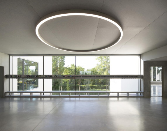 Schule von Dominique Coulon bei Orl�ans