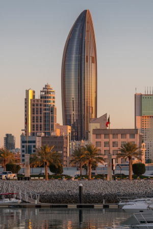 NBK Tower der National Bank of Kuwait in Kuwait-Stadt, Foster + Partners (London)