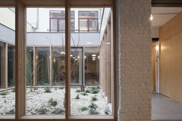 Umbau in Br�ssel von ouest architecture