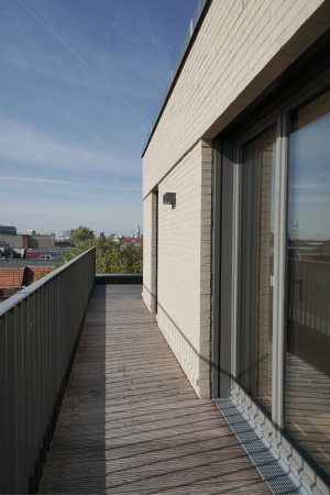 Wohnhaus im Berliner Hinterhof von wolff:architekten