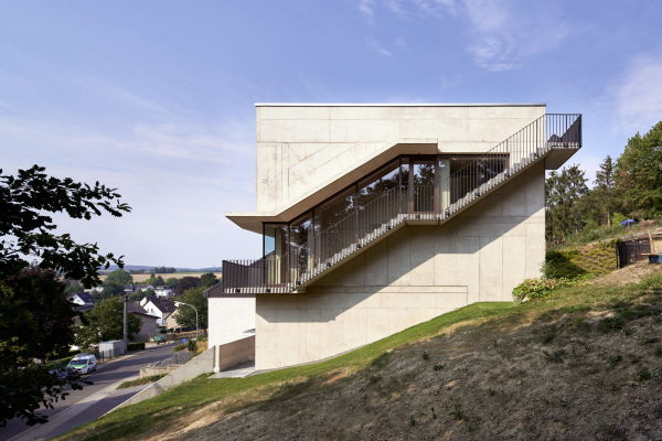 Wohnhaus in Sinzig-Westum von Florian Hertweck