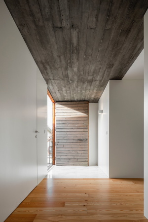 Einfamilienhaus in Arrifana von Pedro Henrique