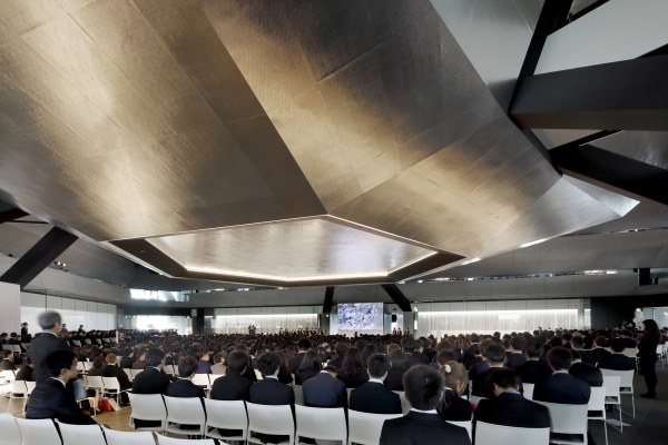 Universittsgebude bei Osaka von Mitsubishi Jisho Sekkei