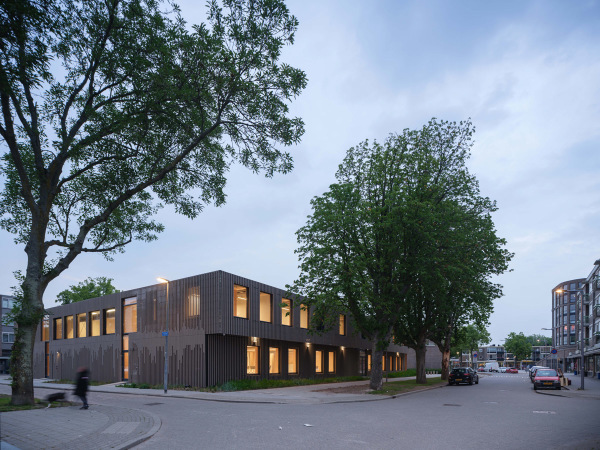 Grundschule von SeARCH