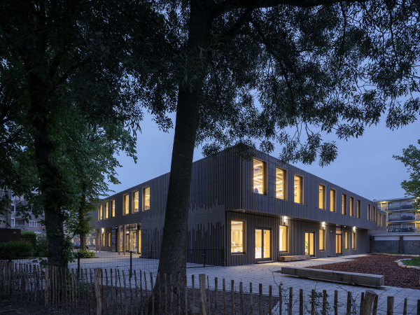 Grundschule von SeARCH