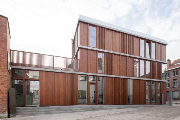 Werkstatterweiterung von dmvA Architekten